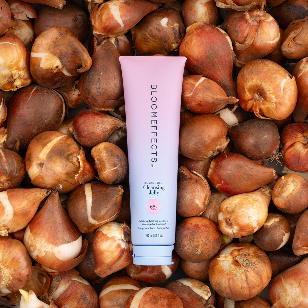 Tube of Bloomeffects Cleansing Jelly 
surrounded by brown bulbs